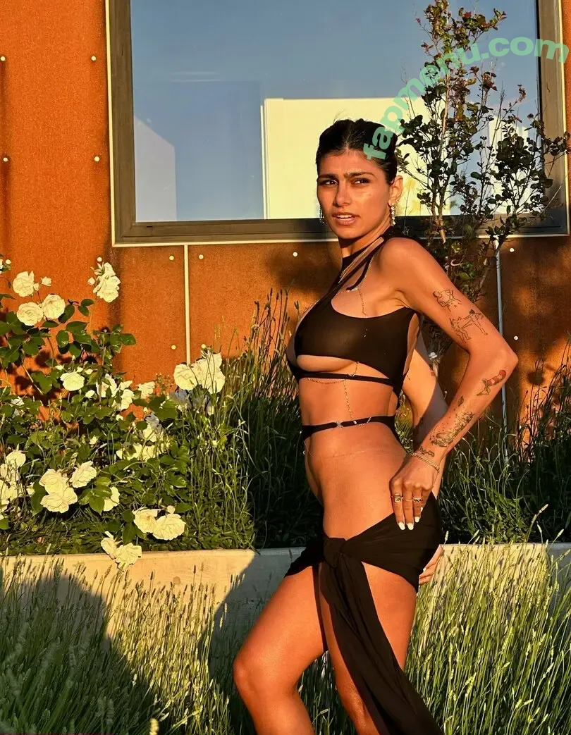 Mia Khalifa nude photo #0931 (miakhalifa)