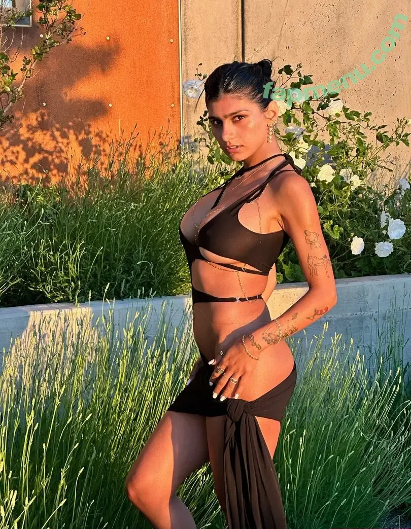 Mia Khalifa nude photo #0941 (miakhalifa)