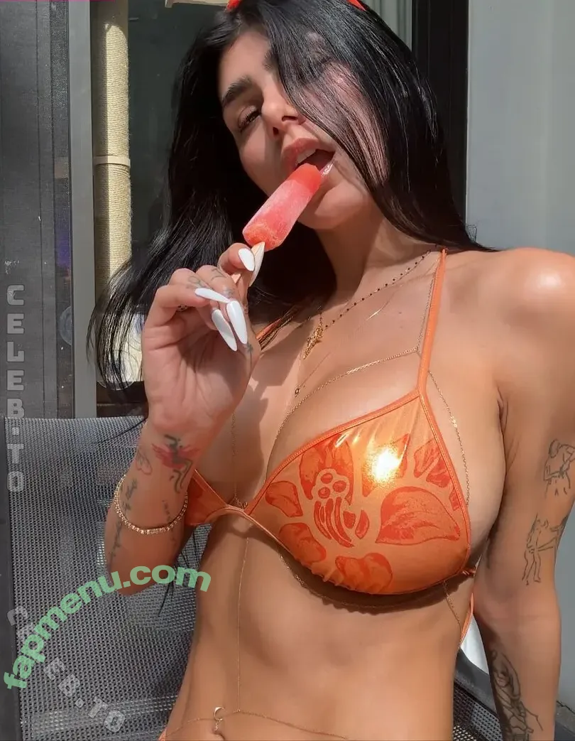 Mia Khalifa nude photo #0955 (miakhalifa)