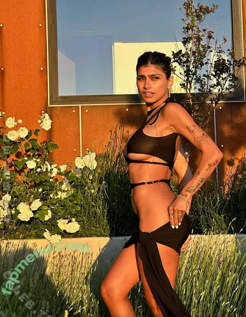 Mia Khalifa nude photo #0980 (miakhalifa)