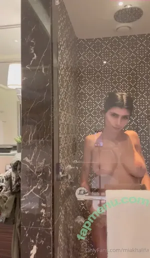 Mia Khalifa / miakhalifa nude photo #1414