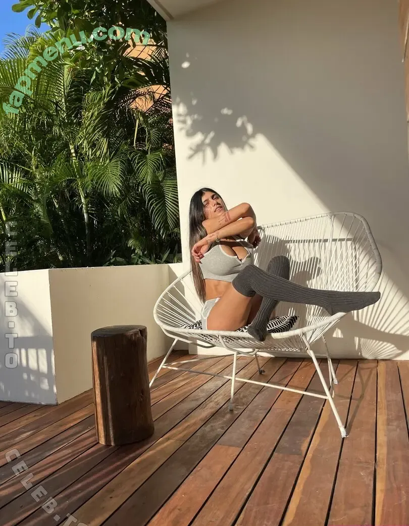 Mia Khalifa nude photo #1447 (miakhalifa)
