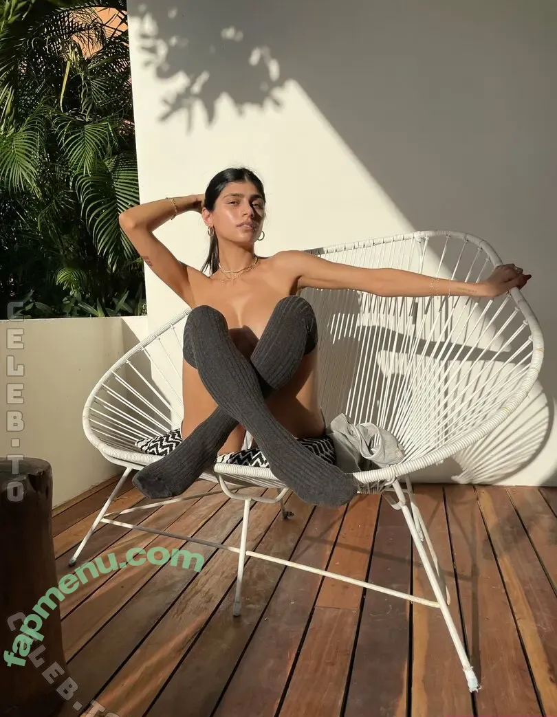 Mia Khalifa nude photo #1454 (miakhalifa)