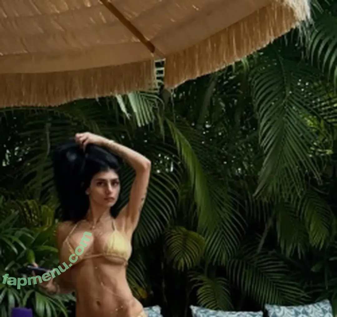 Mia Khalifa nude photo #1494 (miakhalifa)