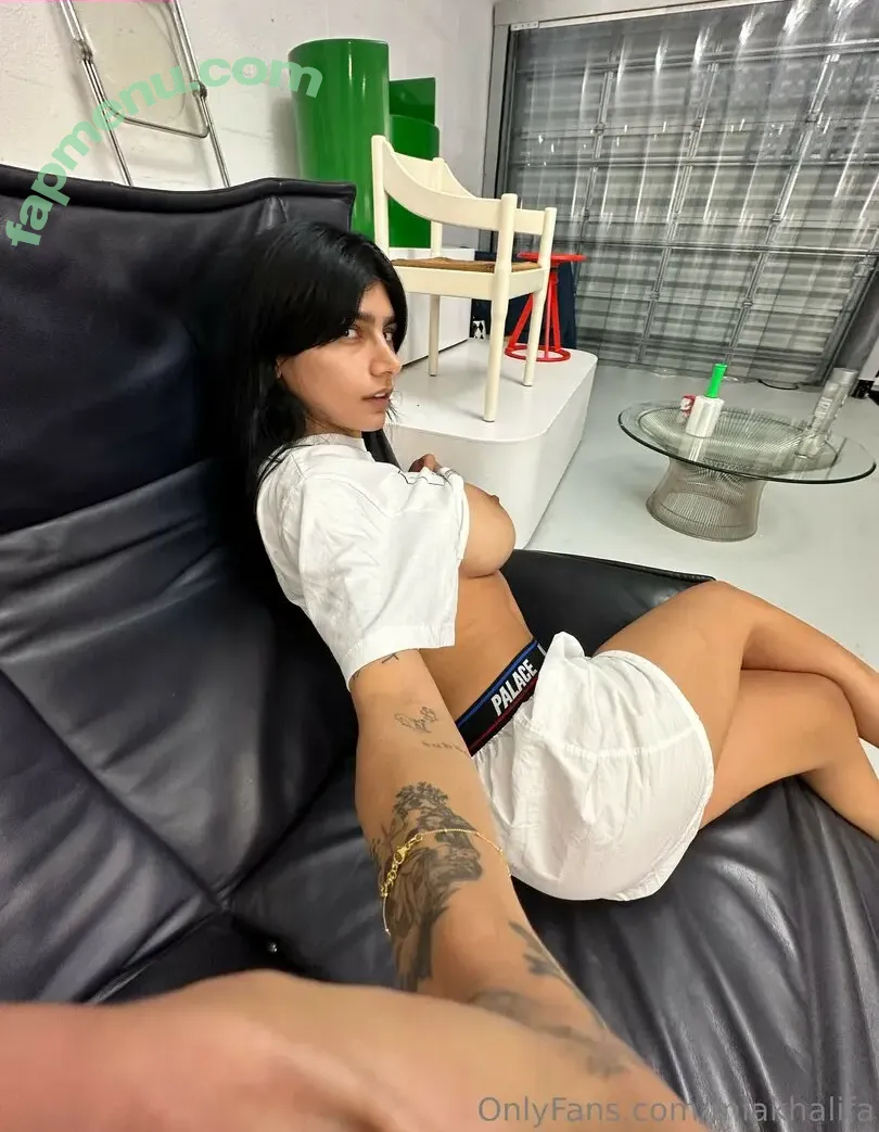 Mia Khalifa nude photo #1497 (miakhalifa)