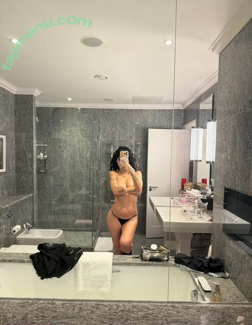 Mia Khalifa nude photo #1511 (miakhalifa)