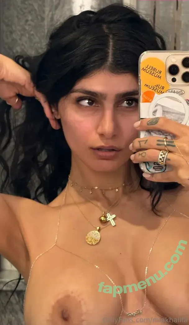 Mia Khalifa nude photo #1516 (miakhalifa)