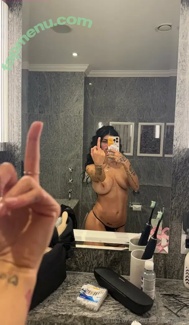 Mia Khalifa nude photo #1520 (miakhalifa)