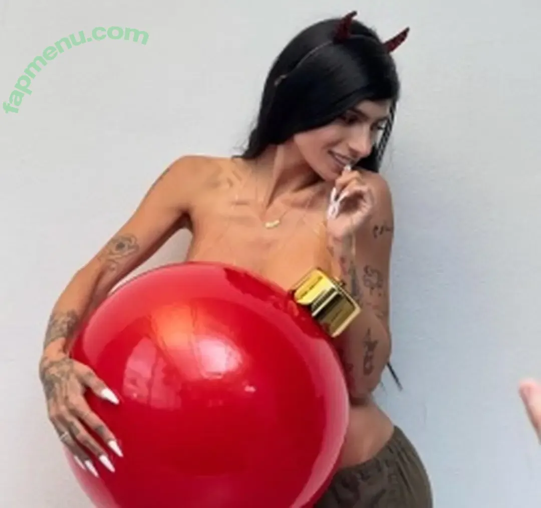 Mia Khalifa nude photo #1559 (miakhalifa)