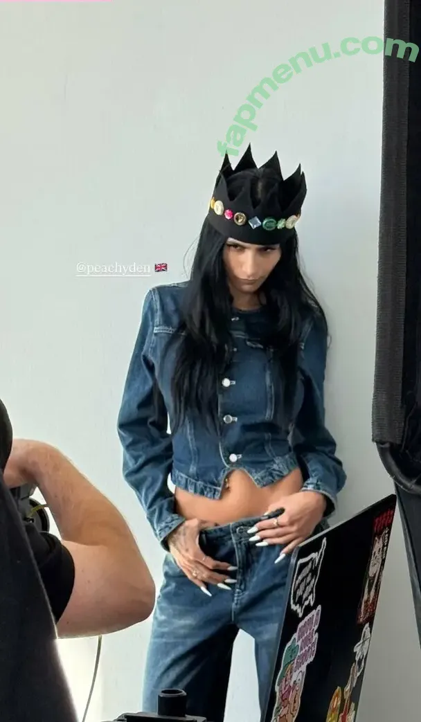 Mia Khalifa nude photo #1568 (miakhalifa)