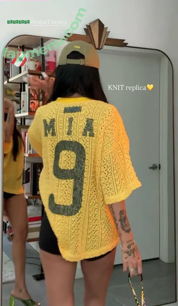 Mia Khalifa nude photo #1574 (miakhalifa)