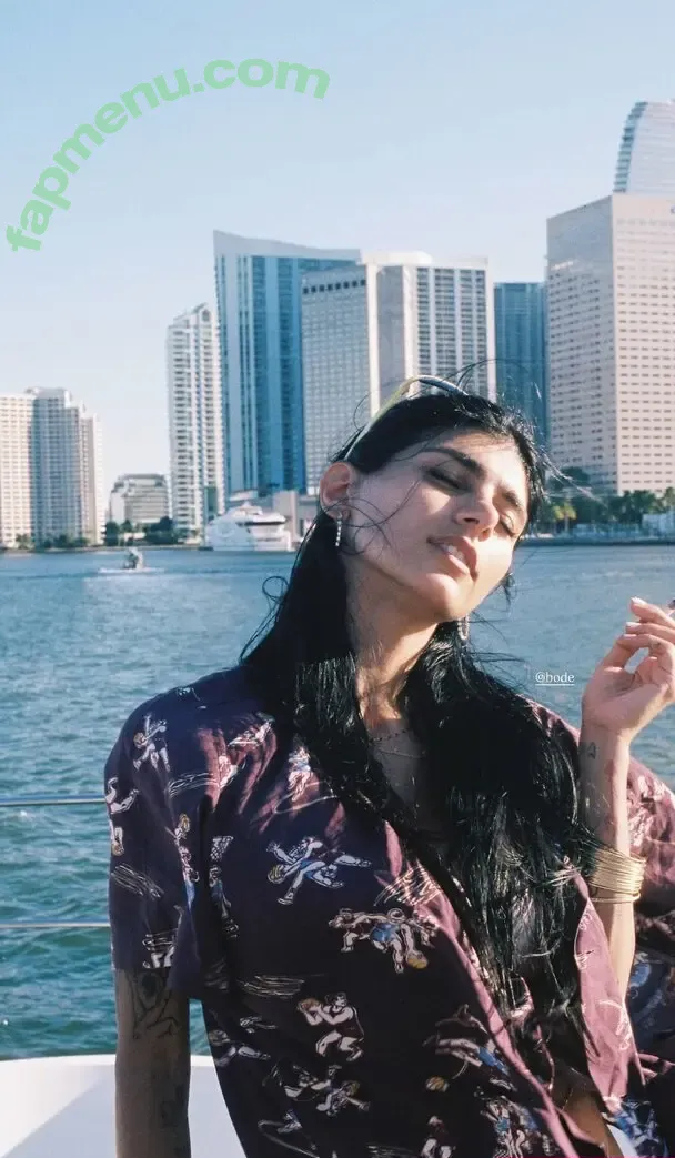 Mia Khalifa nude photo #1582 (miakhalifa)