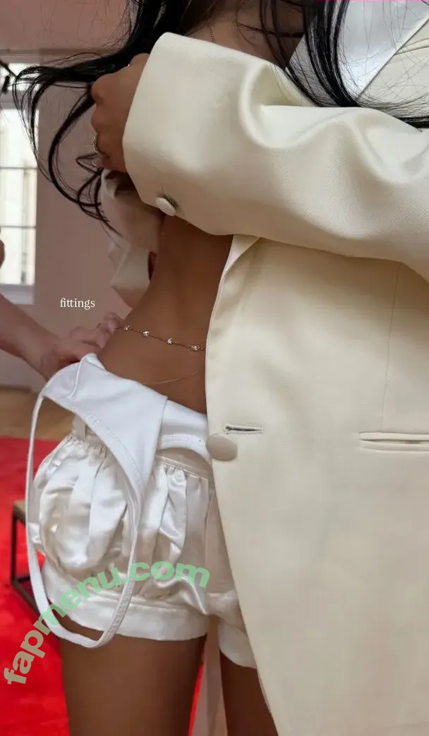 Mia Khalifa nude photo #1596 (miakhalifa)