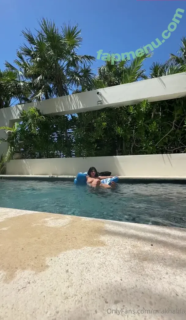Mia Khalifa nude photo #1632 (miakhalifa)