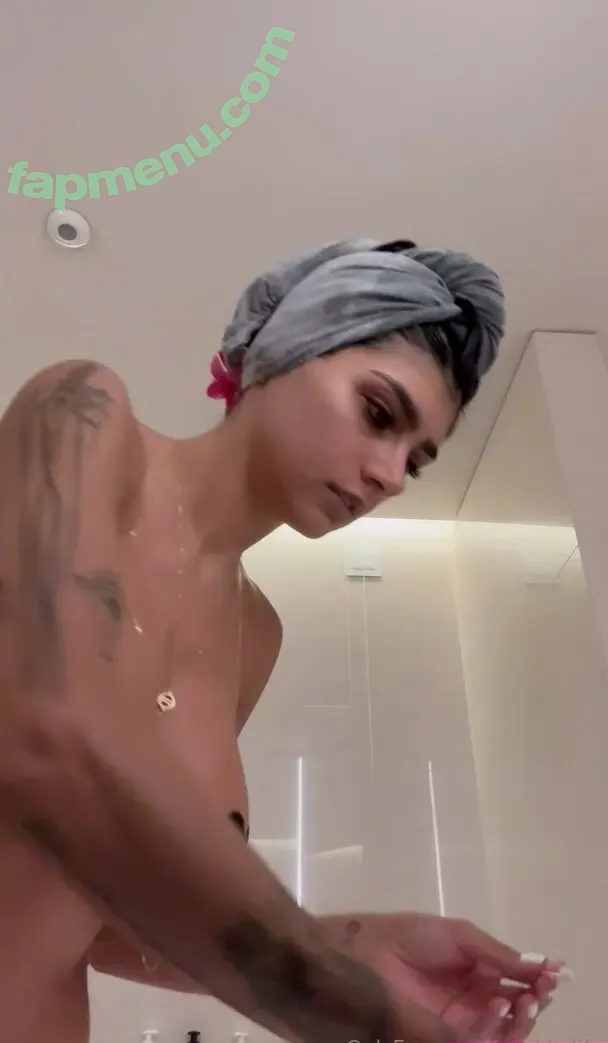 Mia Khalifa nude photo #1659 (miakhalifa)