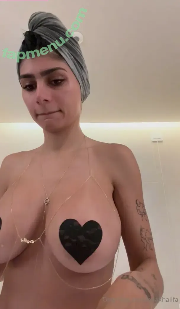 Mia Khalifa nude photo #1660 (miakhalifa)