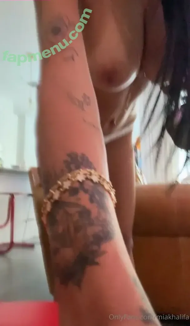 Mia Khalifa nude photo #1871 (miakhalifa)