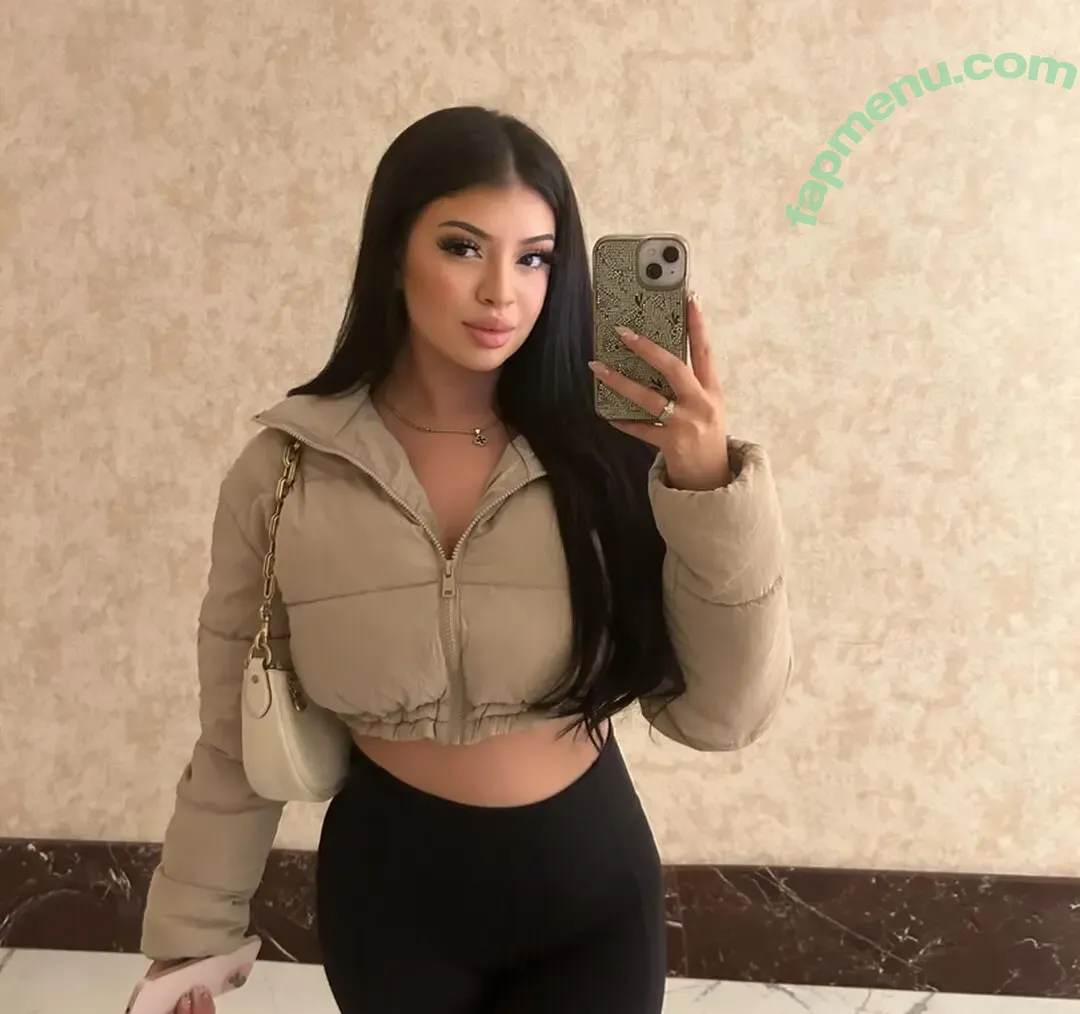 mia_krystal nude photo #0011 (mia_krystal)