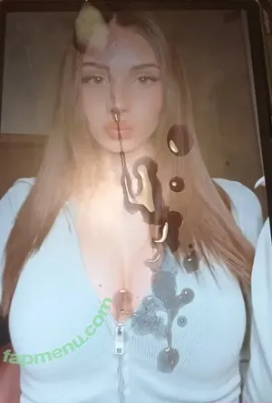 Mia Lobosco / mialobosco nude photo #0008