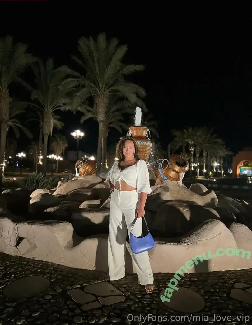 mia_love_vip nude photo #0011 (mia_love_vip)