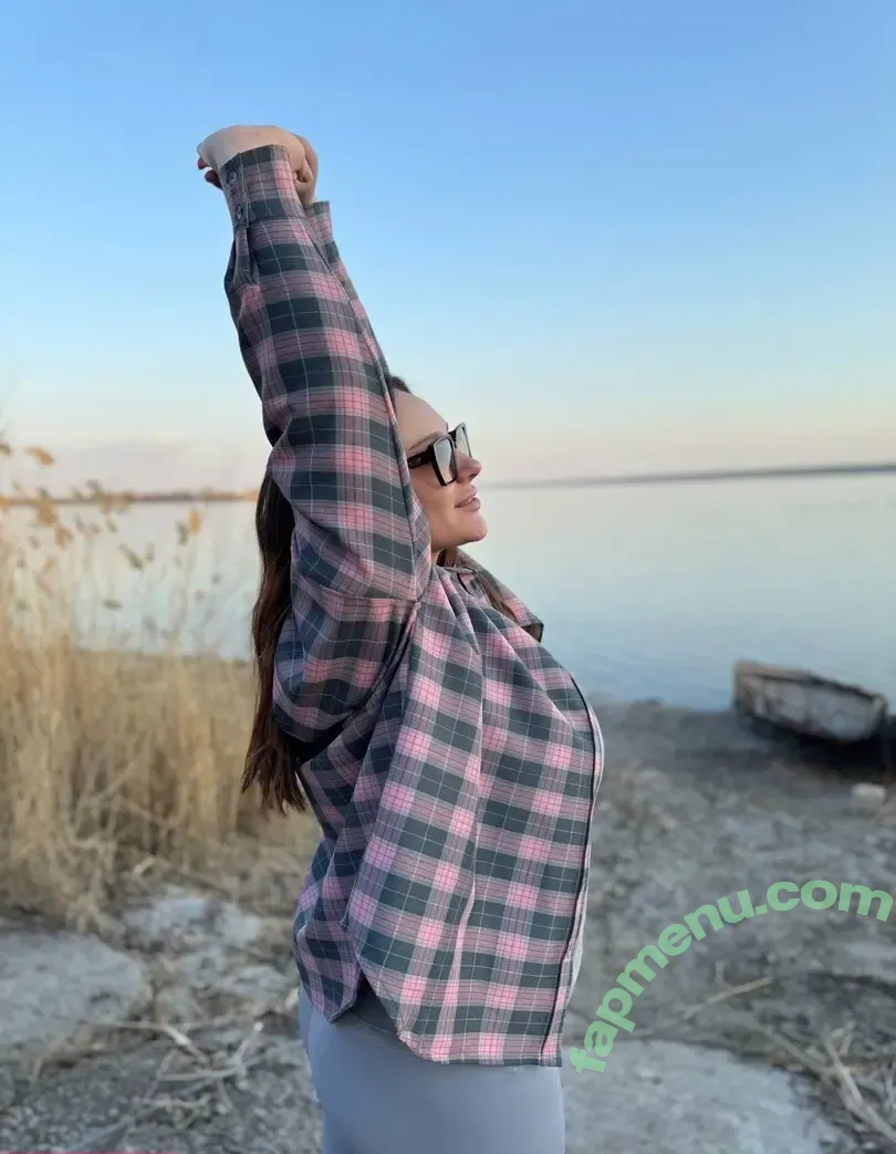 mia_love_vip nude photo #0078 (mia_love_vip)