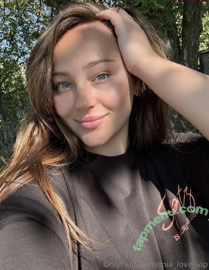 mia_love_vip nude photo #0160 (mia_love_vip)