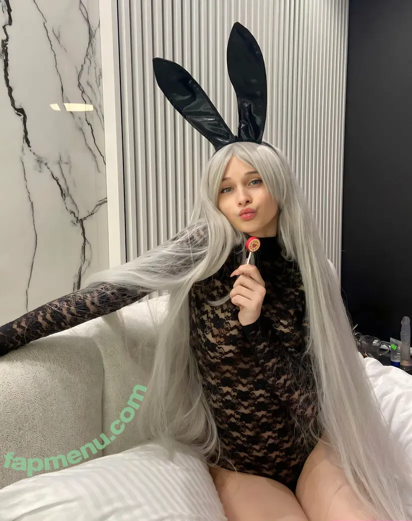 mia_lunlesss nude photo #0008 (mia.leatherss)