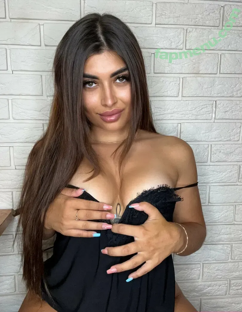 mia_maddison_rsrv nude photo #0007 (mia_maddison_rsrv)