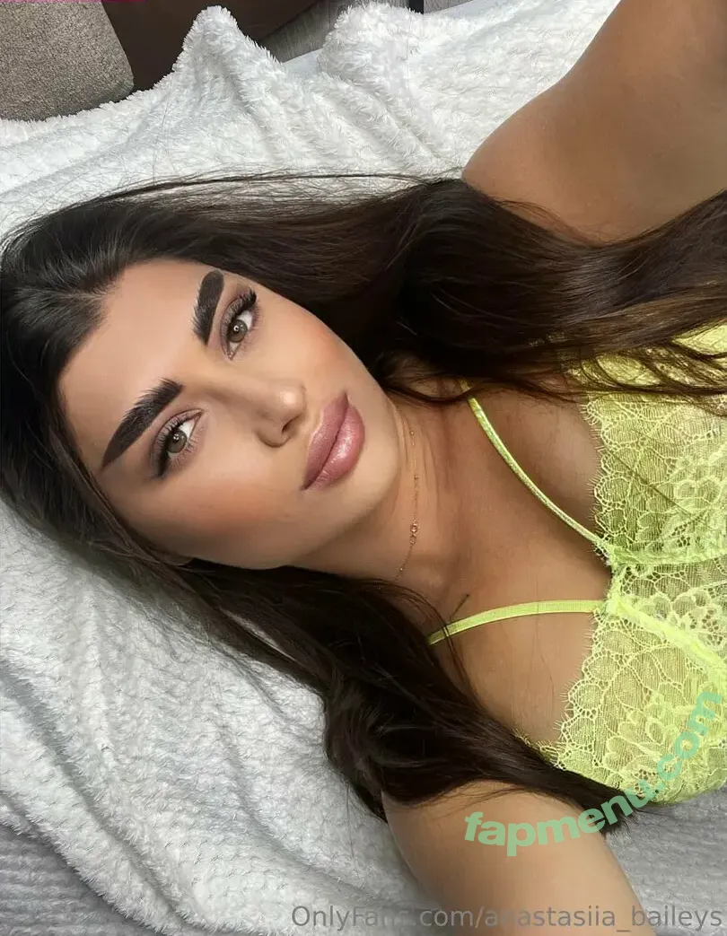 mia_maddison nude photo #0006 (mia_maddison0)
