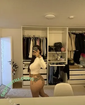 Mia Madisson / shhhmadisson nude photo #0190