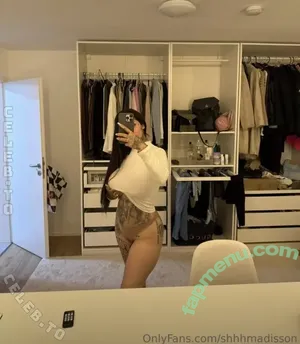 Mia Madisson / shhhmadisson nude photo #0191
