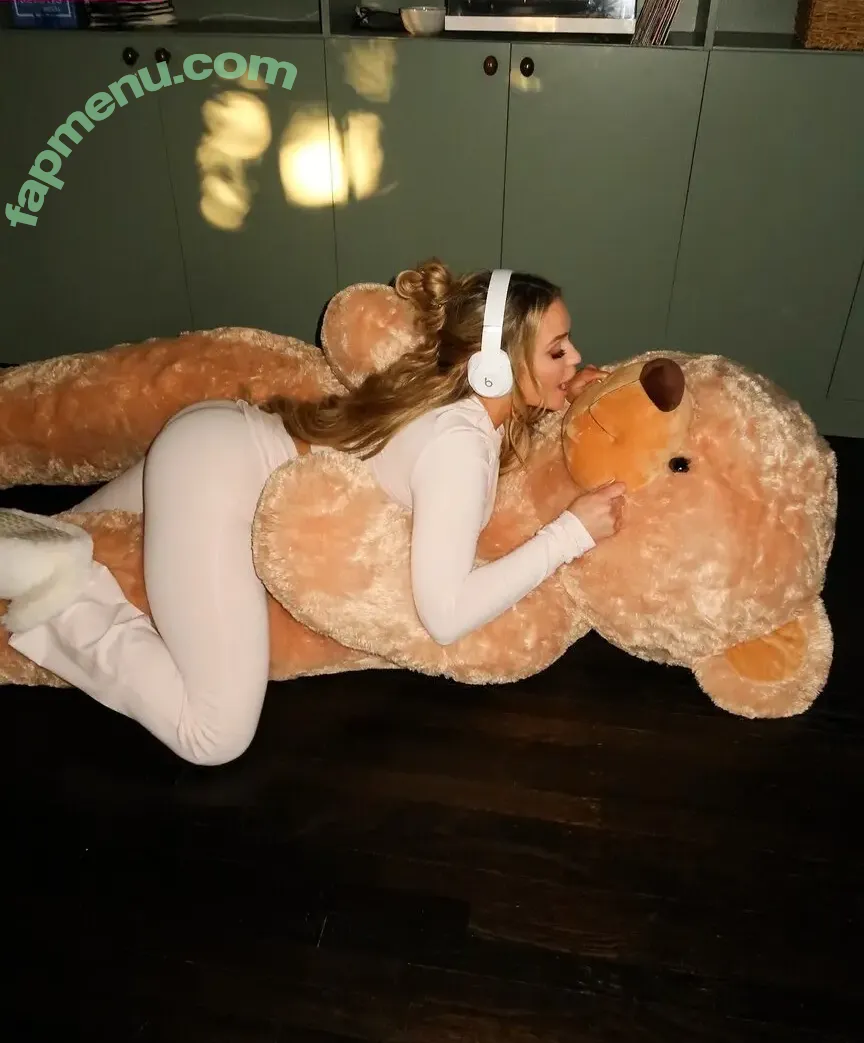 Mia Malkova nude photo #0836 (miamalkova)