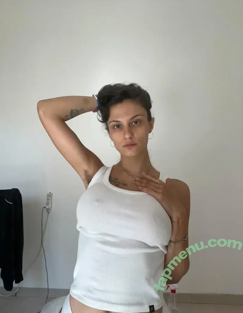 Mia Miele nude photo #0038 (miaaamiaamiaa / sint3tica)
