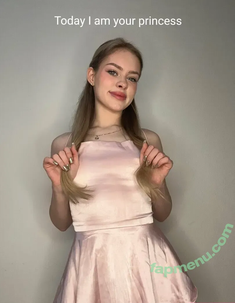 mia_miledi nude photo #0162 (gimnastkamiledi)