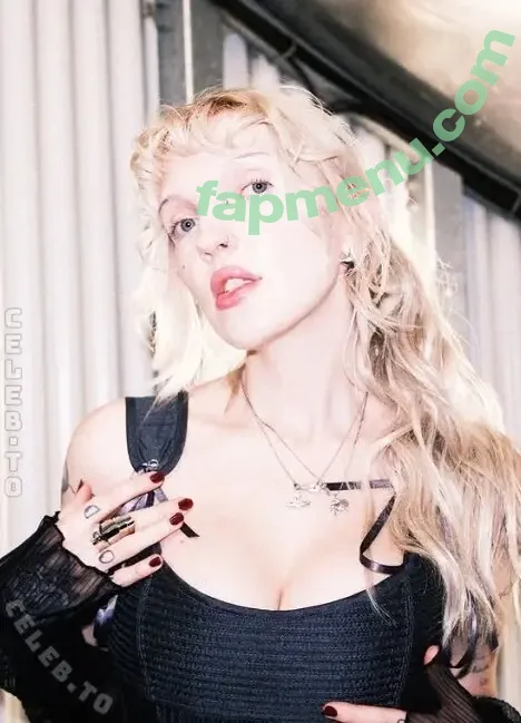 Mia Morgan nude photo #0094 (ekelhaftemia / mialisamarie)