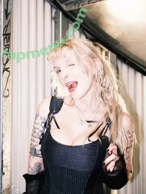 Mia Morgan nude photo #0096 (ekelhaftemia / mialisamarie)