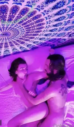 Mia Paige / Jinjigurl / miaaliddleoldsx nude photo #0059