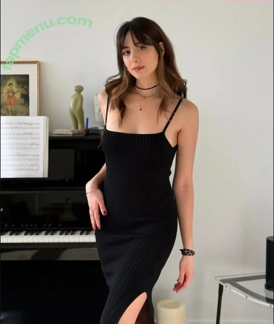 Mia Plays nude photo #0028 (miakimioo)