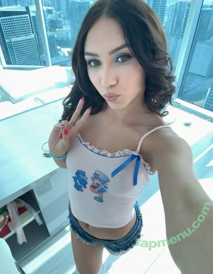 Mia River nude photo #0122 (mia.riverx / miariverxxx)