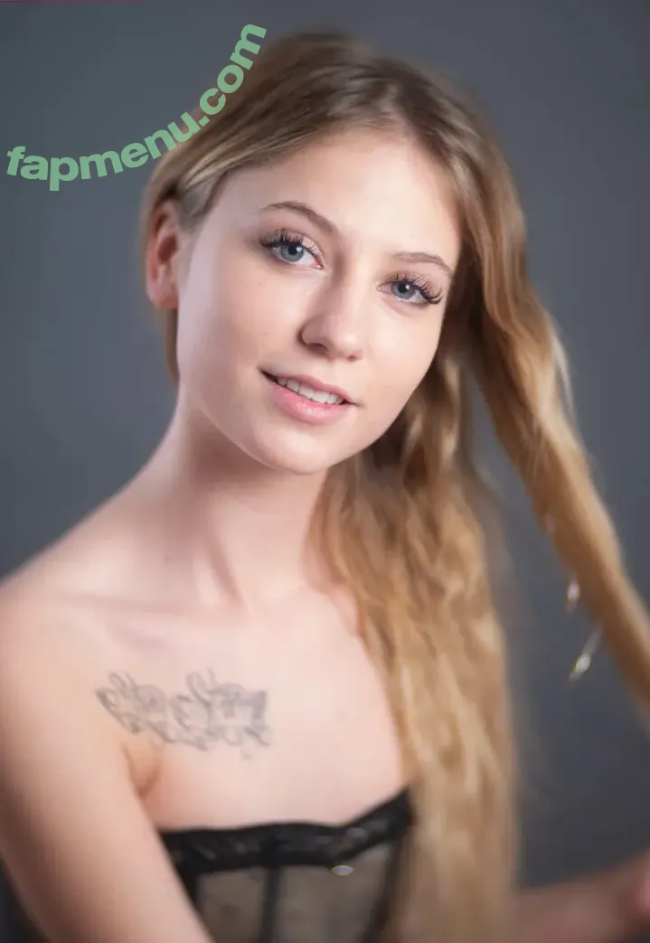 Mia Shy nude photo #0265 (Kislamina / miashy / miashyofficial / miss_mia.shy)