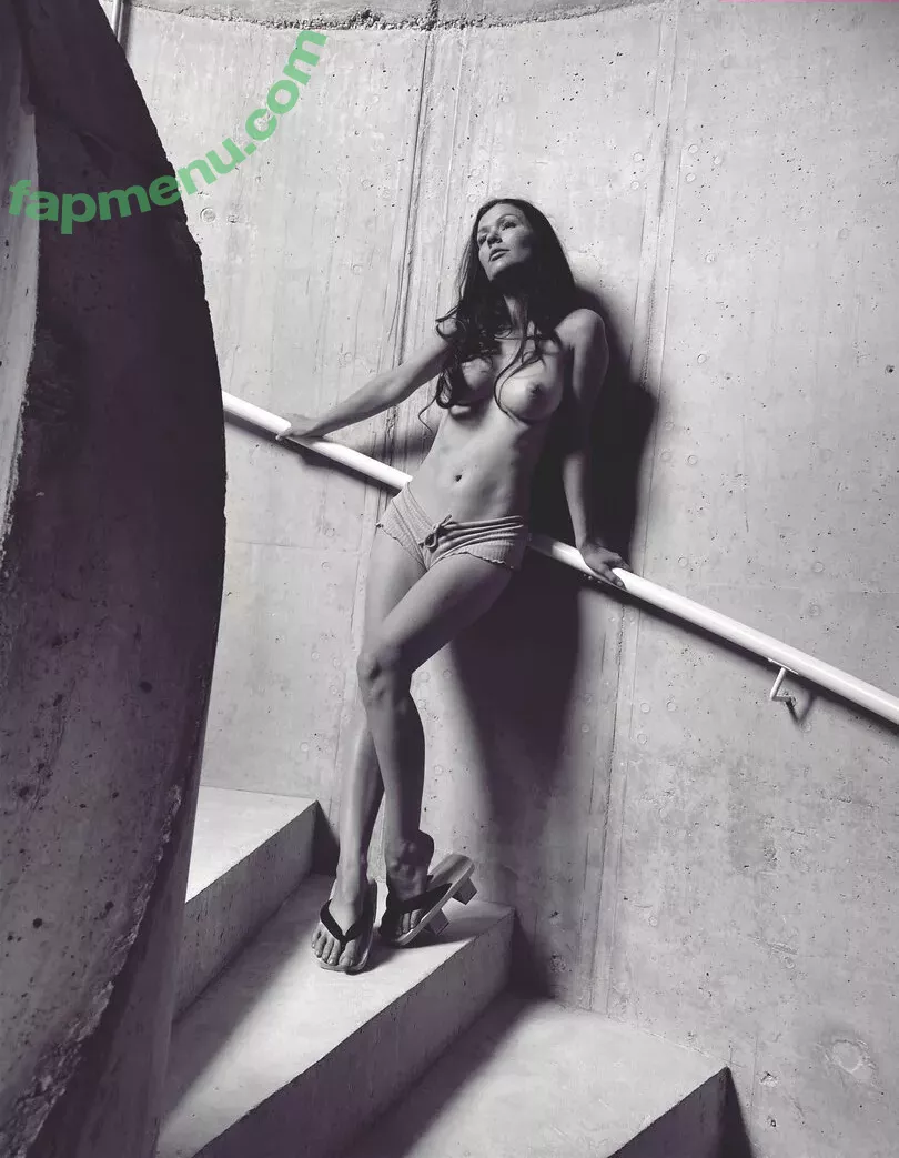 Mia Sollis nude photo #1033 (miastune)