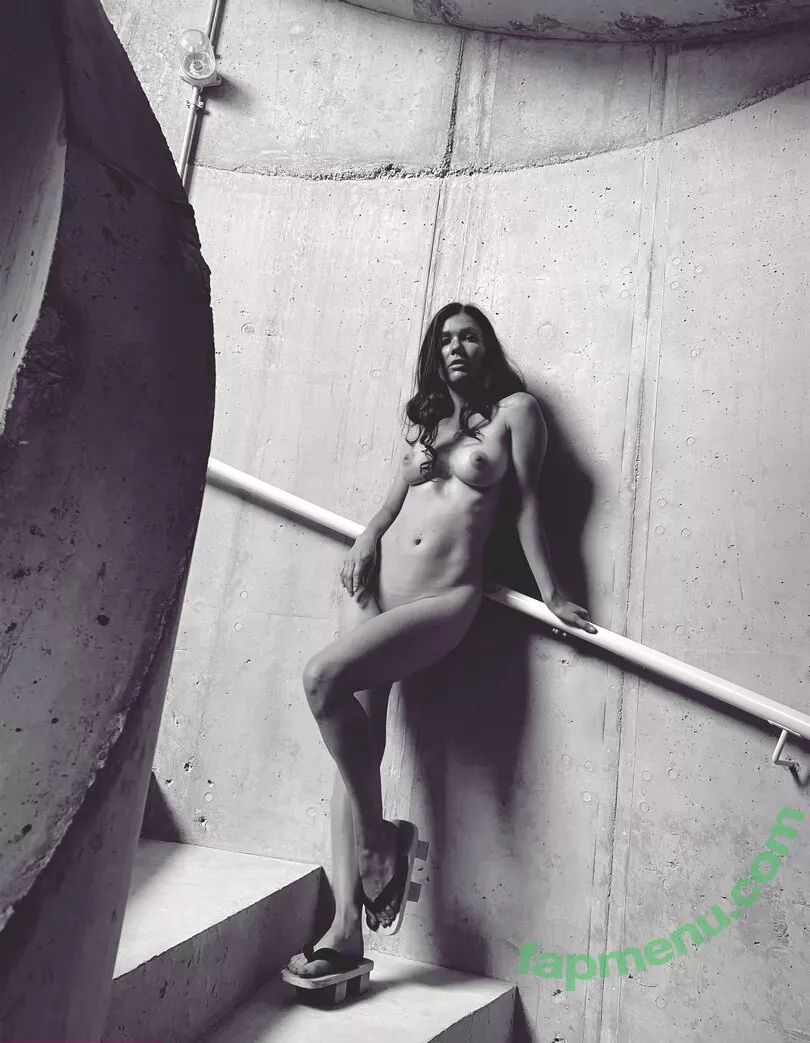 Mia Sollis nude photo #1034 (miastune)