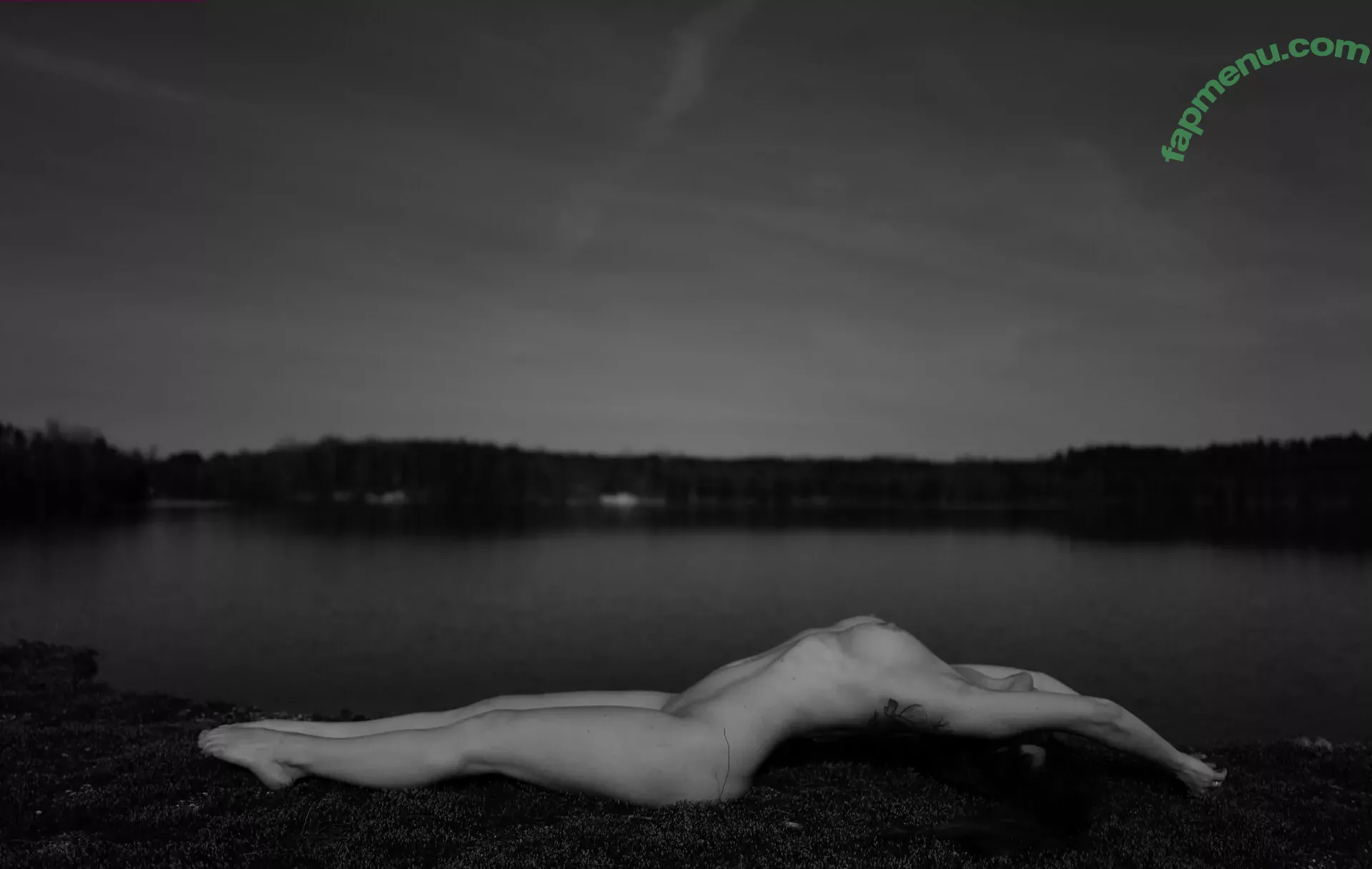 Mia Sollis nude photo #1168 (miastune)