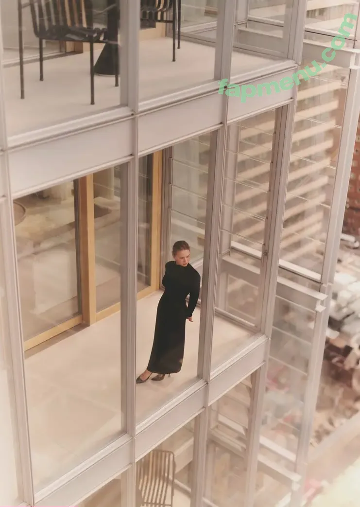 Mia Threapleton nude photo #0007 (mia.threapleton.official)