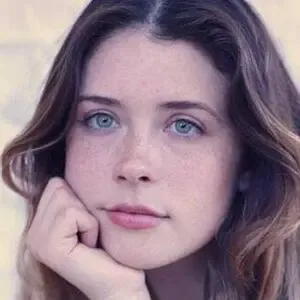 Mia Tomlinson / miavtomlinson nude photo #0013