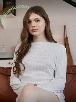 mia_ts / miata nude photo #0172