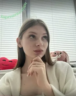mia_ts / miata nude photo #0173