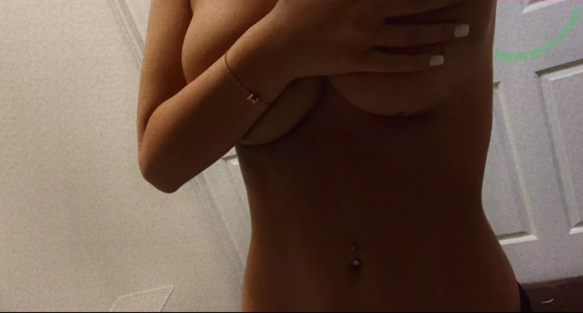 Mia Wood Hall nude photo #0031 (miawoodhall)