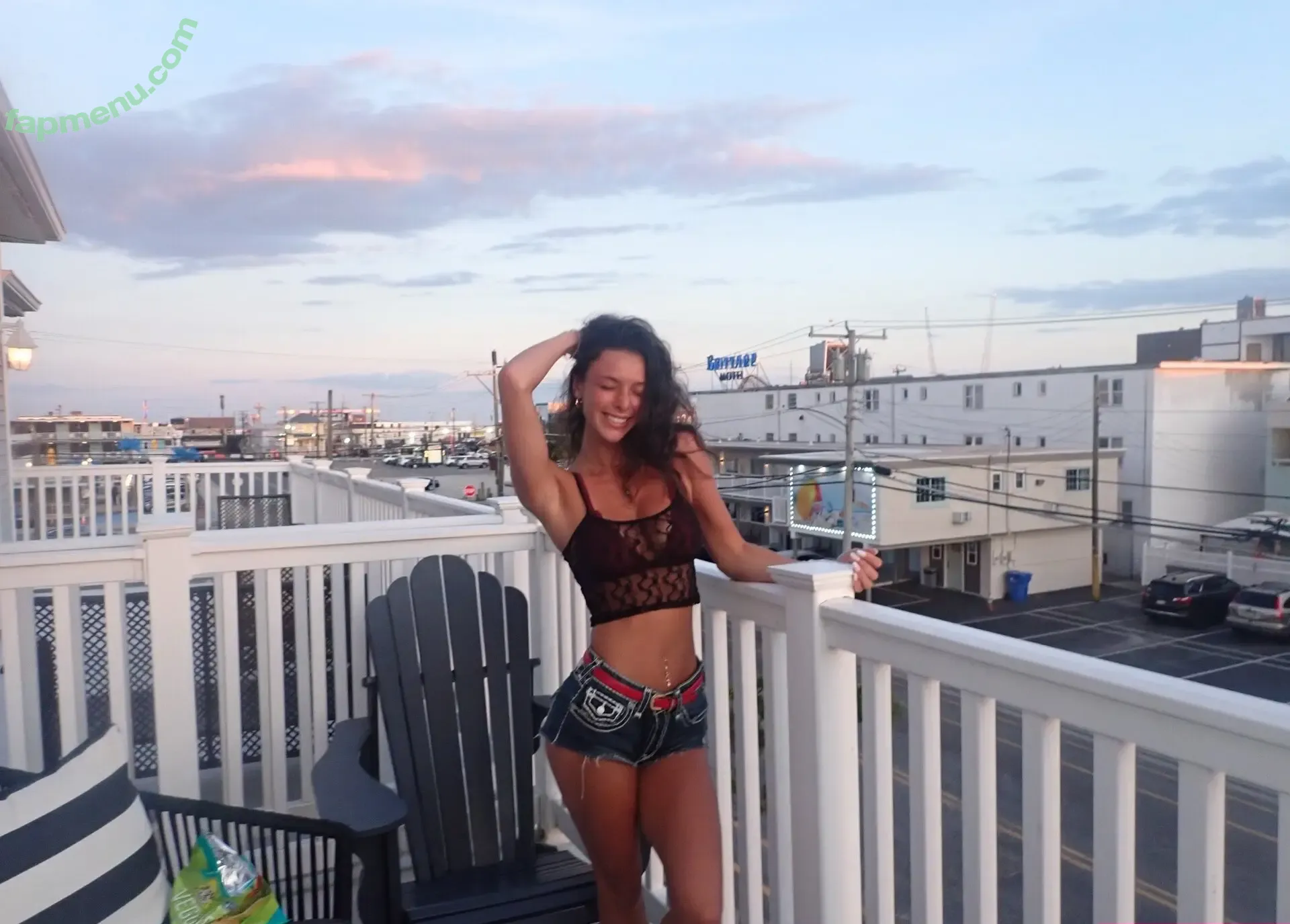 Mia Wynn nude photo #0073 (miawynn_ / miawynning)