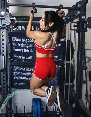 Mia Yim / miayimofficial nude photo #0251